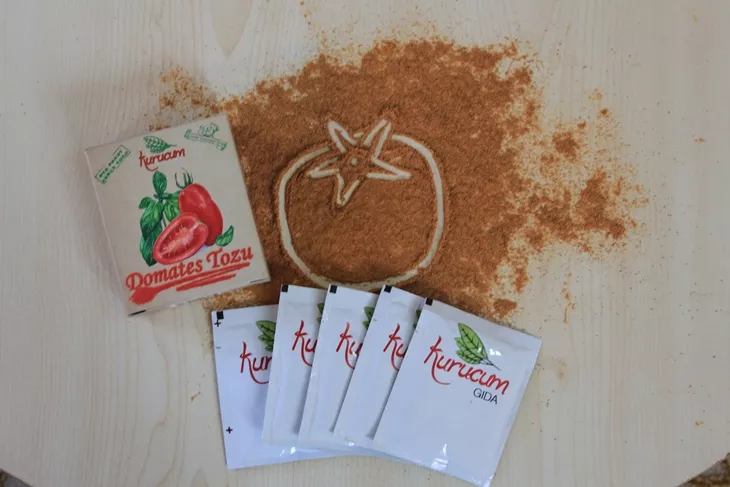 dried tomato-powder2